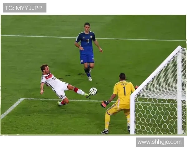 本菲卡友谊赛大胜那不勒斯四球狂欢十大精彩进球回顾