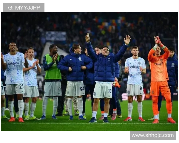 足总杯激战：多特蒙德与曼城2-2平局绝杀瞬间引发全场狂欢战术分析